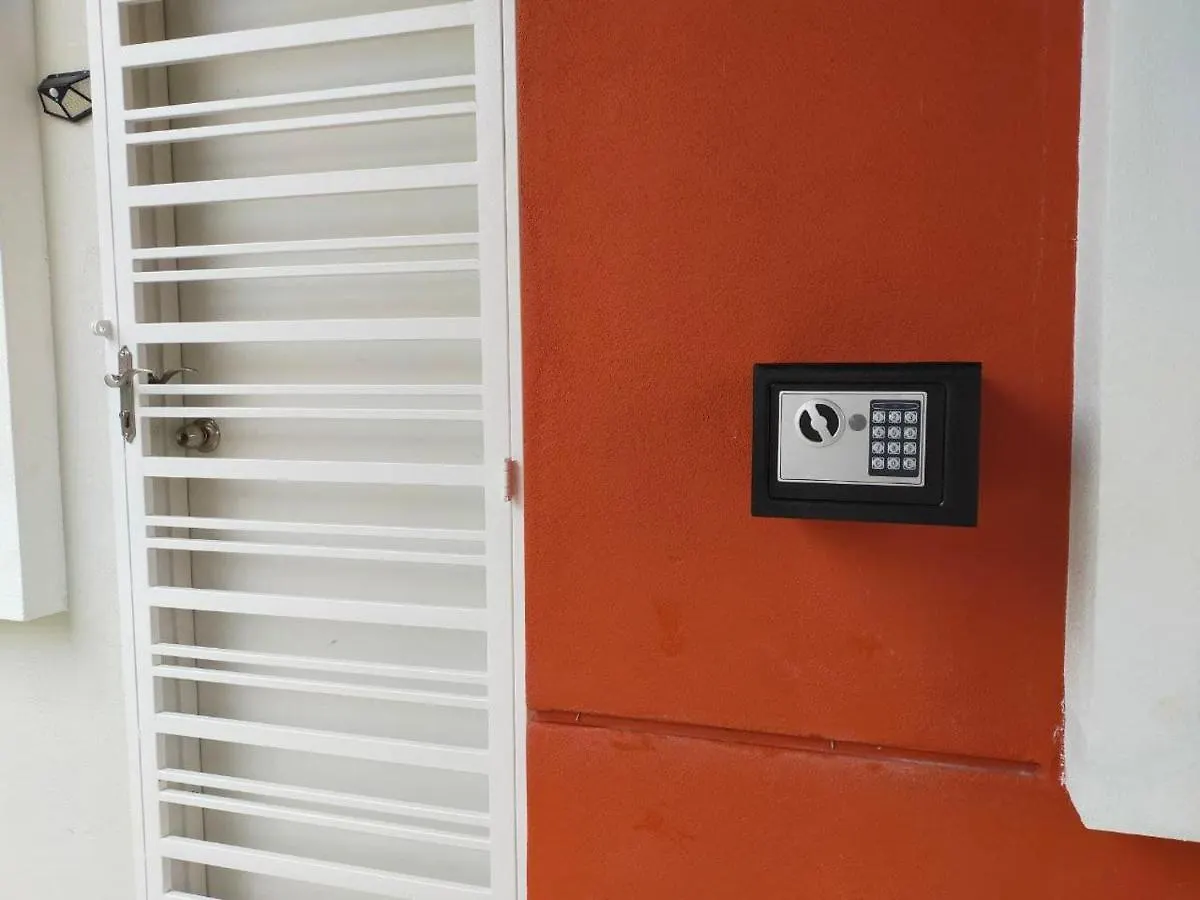 펜션 Zaara Homestay Krubong Alor Gajah Ayer Keroh Melaka 말레이시아